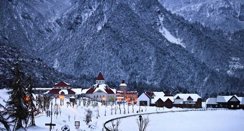 六盘水玉舍雪山滑雪场成都西岭雪山滑雪场绍兴乔波冰雪世界